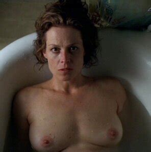 S S Nude Models Shirley Levitt Porn Pic