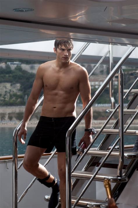 Ashton Kutcher Photos Of The Actor Hollywood Life