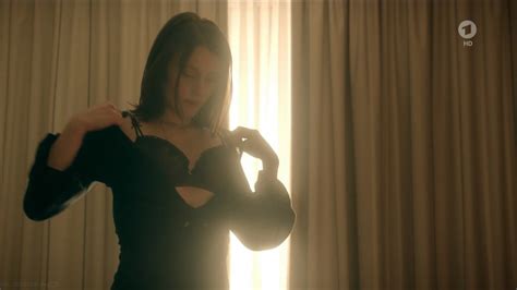 Naked Maike Moeller Bornstein In Tatort