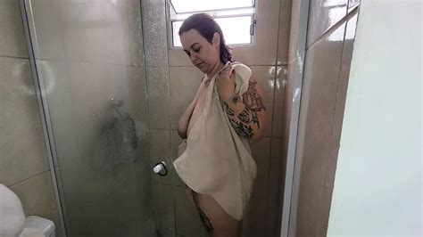 Kurvige MILF mit großen natürlichen brüsten xHamster