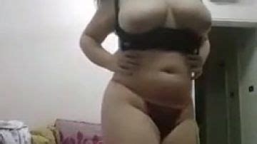 Sexy Amateur Strips And Dances For The Camera Porn300