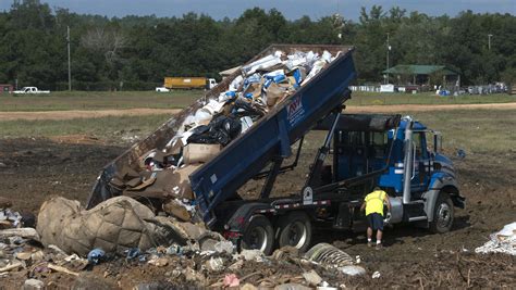 Santa Rosa County heads back to the table, hoping for recycling deal