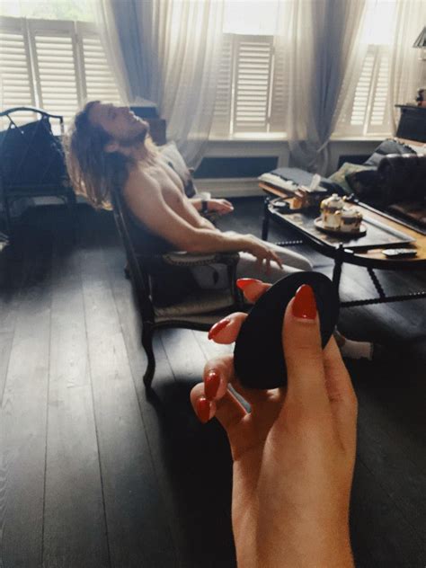 Vibrating Buttplug Bzzzz Pic Sex