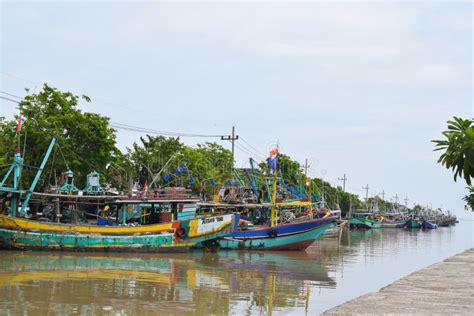 Traditional Fishing Boat in Harbor Stock Photo - Image of seascape, landscape: 261116254