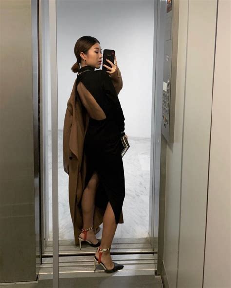 7 Hot Sexy Diana Mengyan Bikini Pics