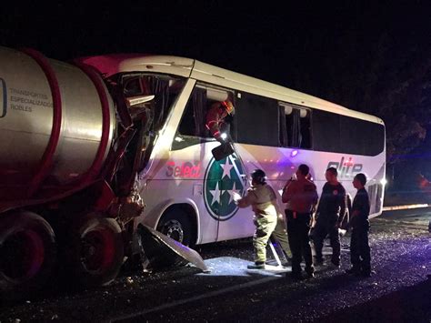 Muere Chofer De Cami N For Neo En Accidente Sobre Autopista Tepic Mazatl N