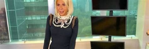 Posa Laura Bozzo En Bikini Y Le Llueven Las Cr Ticas Obrnoticias