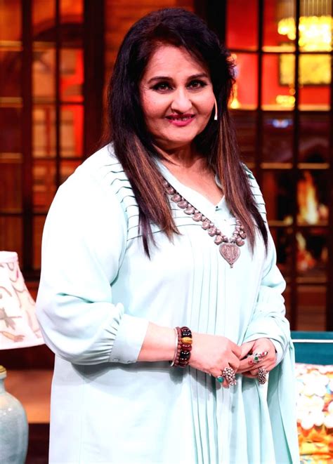 The Kapil Sharma Show Reena Roy Skipped Classes Waited Outside