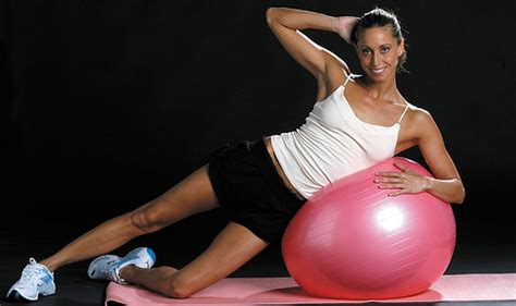 Entrevista con Sara Álvarez autora del libro Operación Bikini BellezaPura