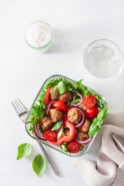 Lonchera Keto Paleo Con Alb Ndigas Lechuga Tomate Pepino Pimiento