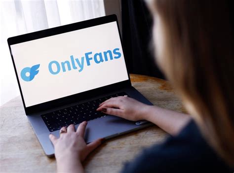 7 Controversial Moments in the Jules Ari OnlyFans Scandal - 0gjgctz
