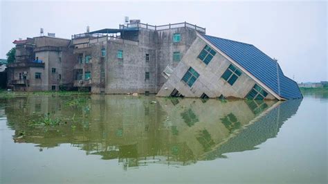 Japan is sinking ! worst flash flood in Hiroshima, Nagano - YouTube