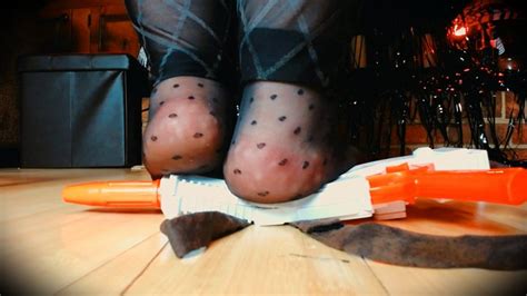 SPARKS Nylon Red Cars Crushed Bbw Ssbbw Crushing