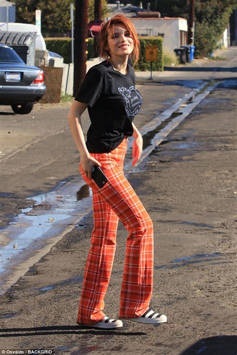 Bella Thorne Poses In Skimpy Santa Lingerie For Christmas Daily Mail Online