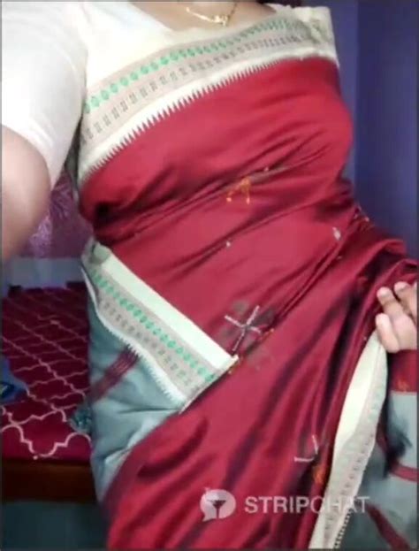 Hot Telugu Queen 1 Boobs Show