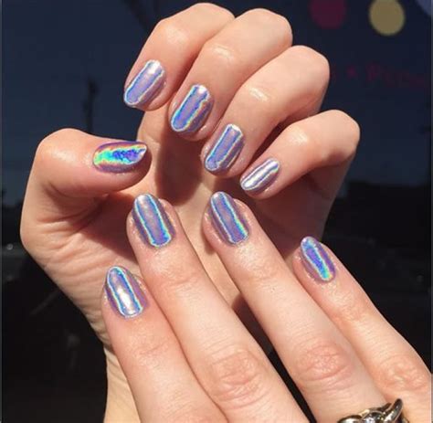 Trending Chrome Nail Polish Ideas You Cant Miss