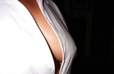 Nackte Titten Unter Der Bluse Oder Dem Kleid ZB Porn