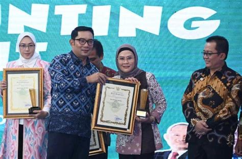 Berhasil Turunkan Persen Angka Stunting Indramayu Raih Penghargaan