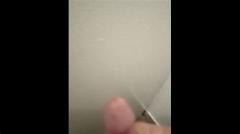 Je Me Masturbe Et Peint La Porte Du Wc Pornhub Gay