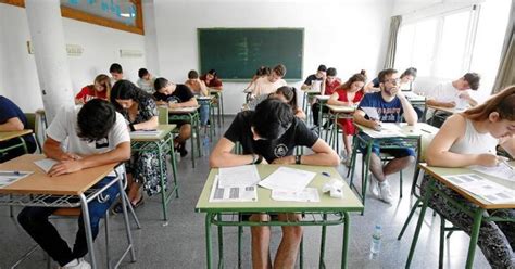 Becas Estudiantiles Formentera Duplica Las Ayudas Por Doble Y Triple