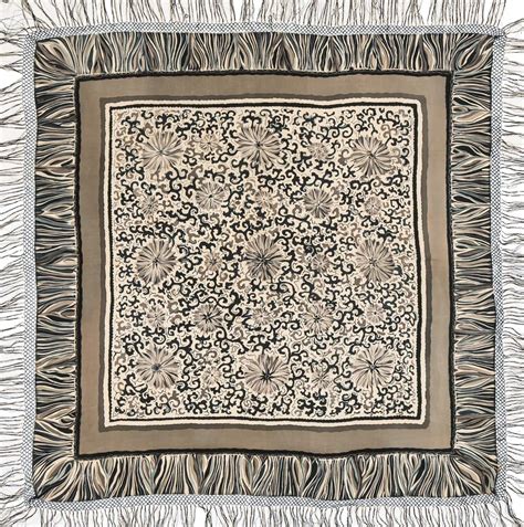 Платок с кистями - Виртуальный Pусский музей