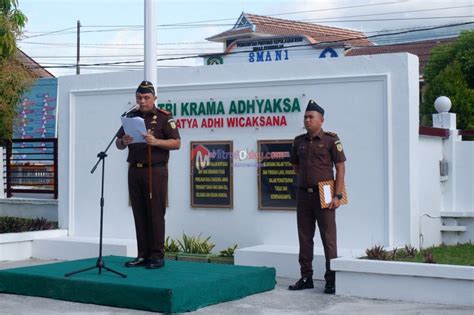 Kajari Natuna Pimpin Upacara Hut Persaja Ke Tahun Di Kantor