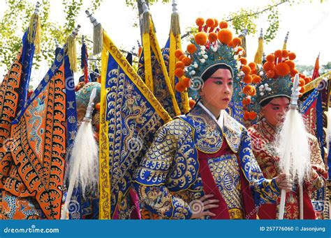 Actor Dress Up For Chinese Opera Show In Beijing City Editorial Image