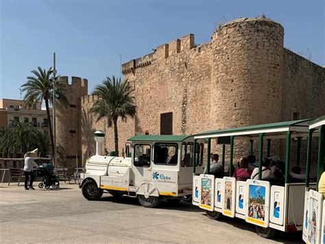 The Elche tourist train - the fascinating mini tour of Elche