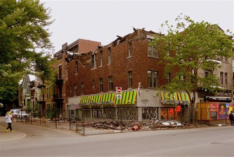 Montréal 13 juin 2019 Coin Nord Ouest de rue Saint Denis Flickr