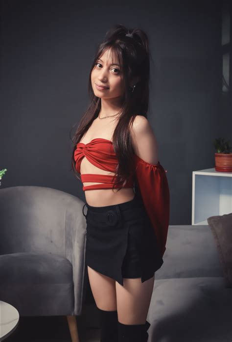 Sexy Latina Shesfreaky