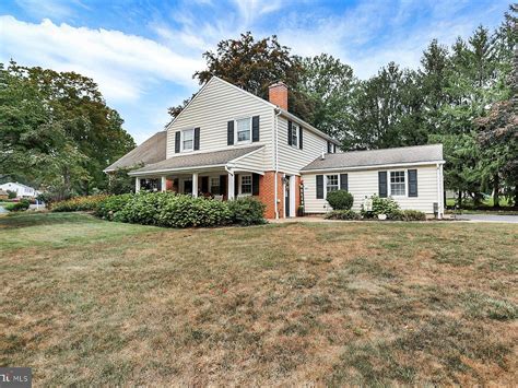 413 Blacklatch Ln, Camp Hill, PA 17011 | Zillow