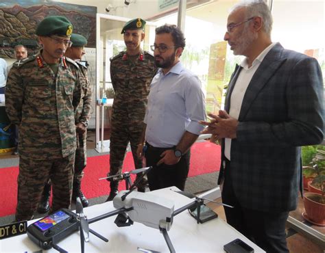 Lt Gen Mv Suchindra Kumar Visits Asc Centre College Reviews Regional