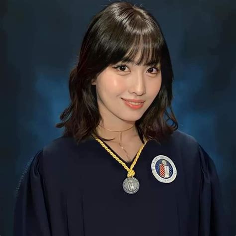 Momo (edited) | Formal attire women id picture template, Formal attire ...