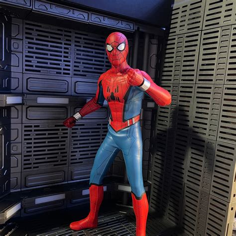 Explore The Spider Verse Hot Toys Spider Man Zombie Hunter