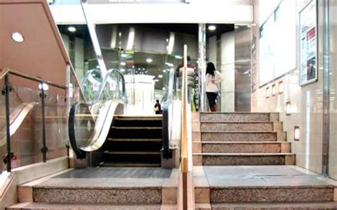 10 самых уникальных эскалаторов в мире