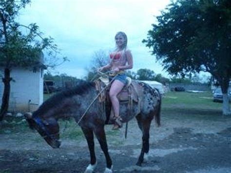 Naked Sandra Padilla Added 07 19 2016 By Pepelepu