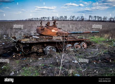 Russischer Panzer der in der Schlacht von Izyum zerstört wurde