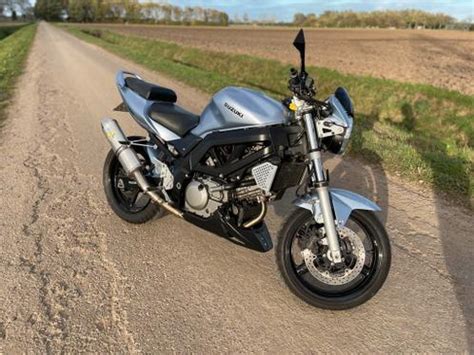 Suzuki SV Naked Advertentie