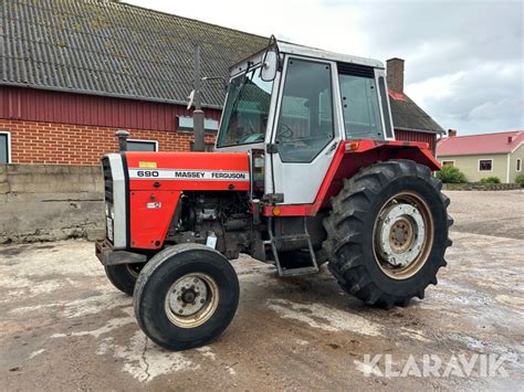 Traktor Massey Ferguson 690, Falkenberg, Klaravik auktioner