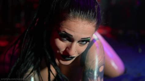 Pearly Poon Very First Bbc Fuck Machine Experience Hotntubes