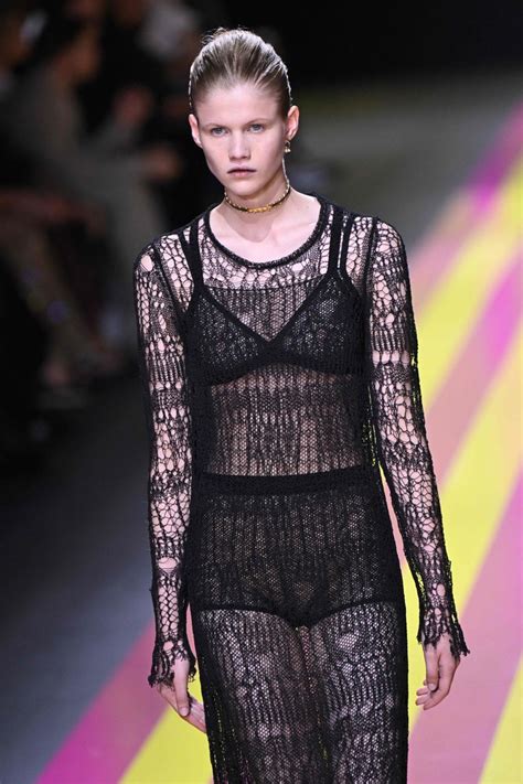 Moda Naked ahora importa más mostrar que insinuar Info Textil