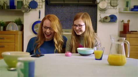 «Тамагочи» для iOS и Android с дополненной реальностью - YouTube