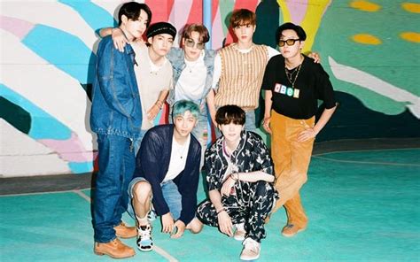 Bts Jadi Artis K Pop Pertama Ungguli Carta Billboard Hot Menerusi Dynamite Fmt