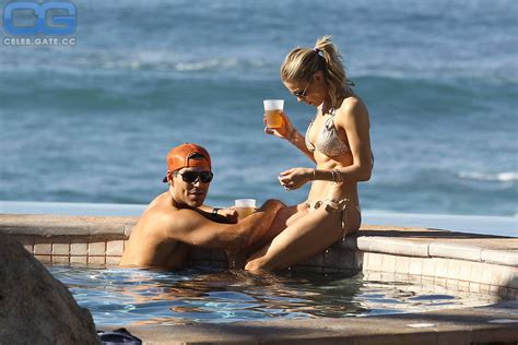 Leann Rimes Nude Pictures Photos Playboy Naked Topless Fappening