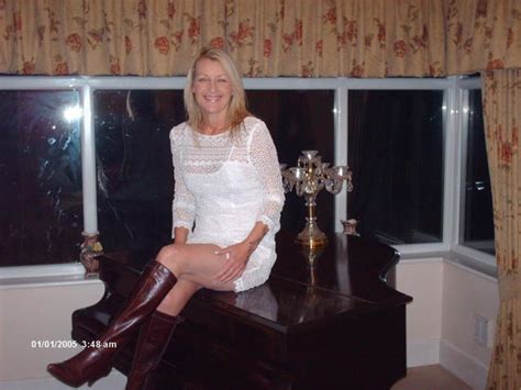 Mollymandy From Grimsby Is A Local Granny Looking For Casual Sex Dirty Granny