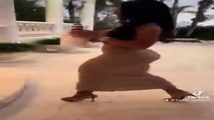 Brunette Sexy 35