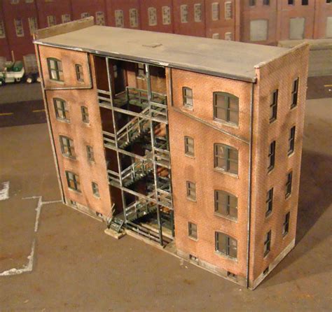 HO Scale Walthers Parkview Terrace Background Building - PJs Train Shack