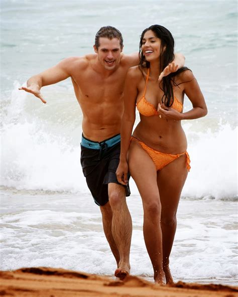 Fresh Celebrity Pics Pia Miller Super Sexy In Bikini On Set At Palm Beach In Australia