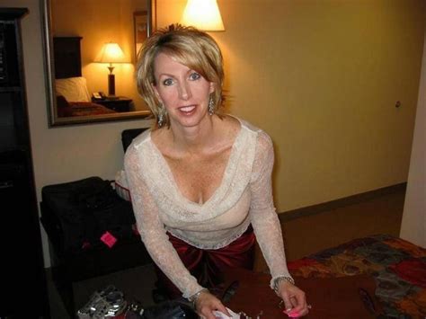 Busty Amateur Milf Showing Off Naked Porn Pictures XXX Photos Sex Images PICTOA