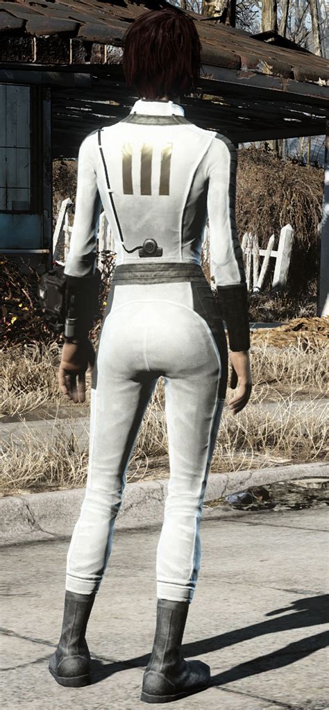 Modernized Vault 111 Jumpsuit At Fallout 4 Nexus Mods And Community